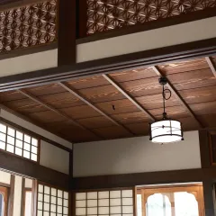 g03